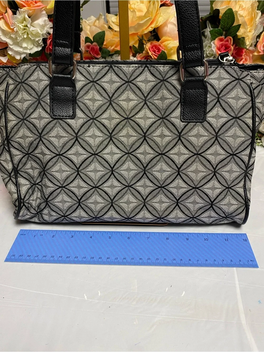 Geometric Multi Pocket Tote Shoulder Bag Gray Black Organizer